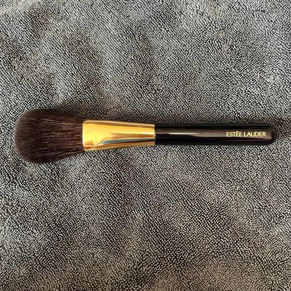 NWOT Estee Lauder Large Powder Foundation Brush 10 - Picture 2 of 7